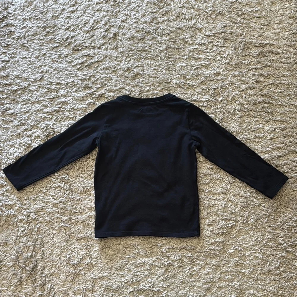 Epic Threads Black and Blue Long Sleeve Tee 🛹